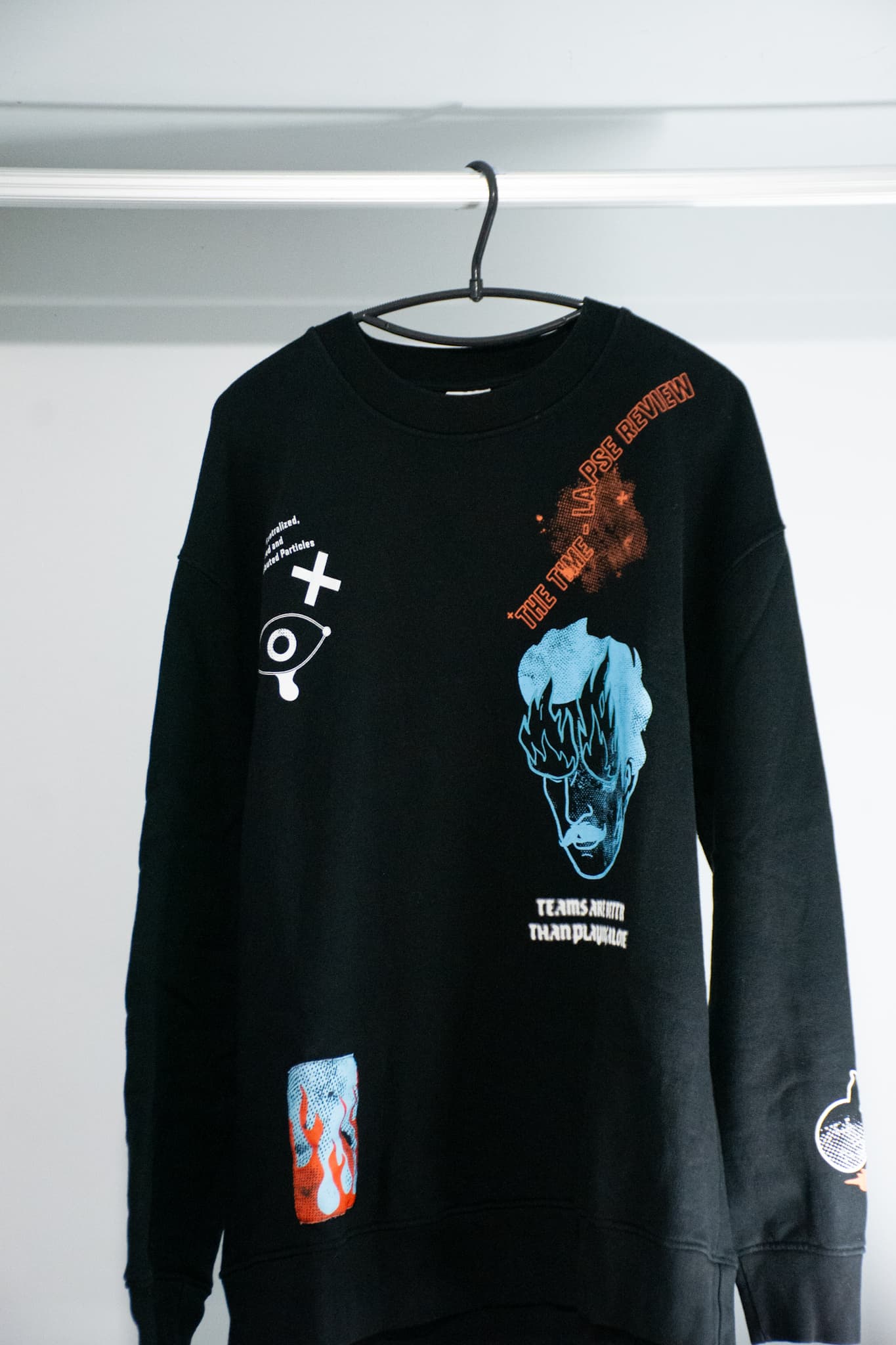 zara graphic pullover